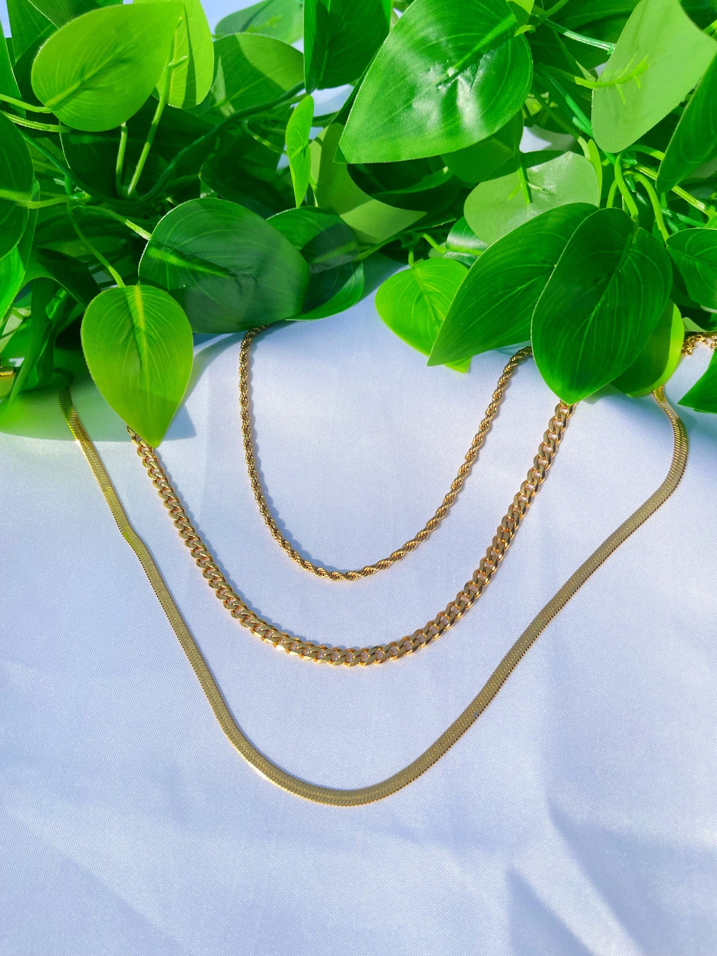 SOLO CHAIN BAR GOLD (PRE-ORDER)