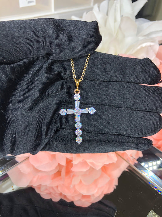 GLAMOROUS CROSS